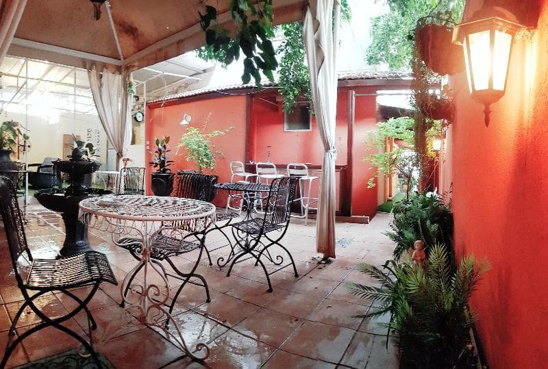Central Hotel 3