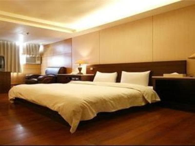Zaw Jung Business Hotel photo 1