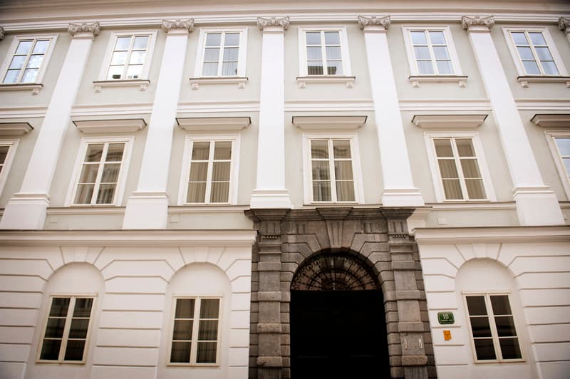 Antiq Palace 2