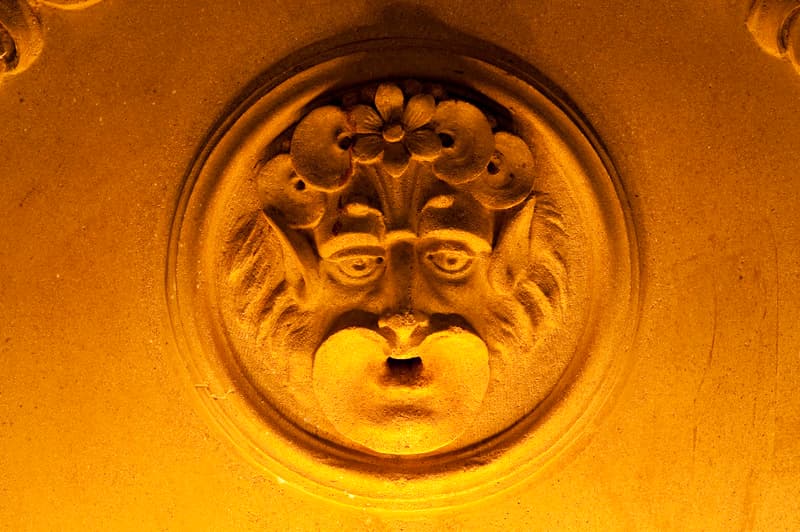 Antiq Palace 3