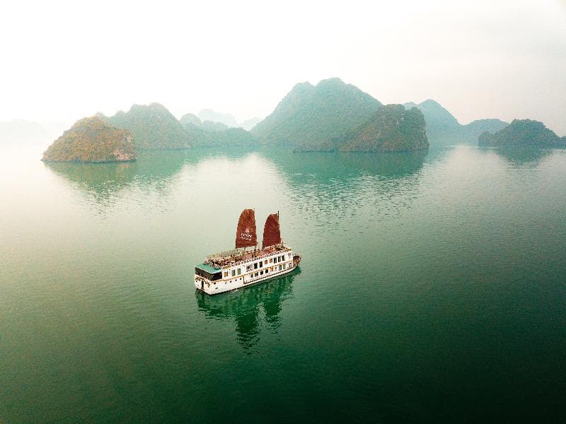 Heritage Line Violet Cruise-Ha Long Bay And Lan Ha photo 1