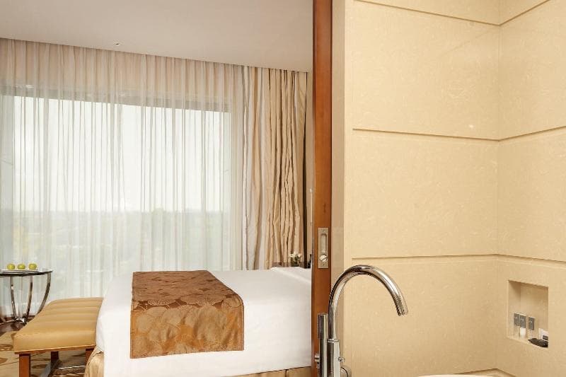 Courtyard by Marriott Kochi Airport main