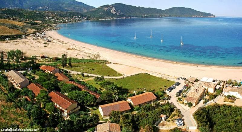 Marina Di Lava 4