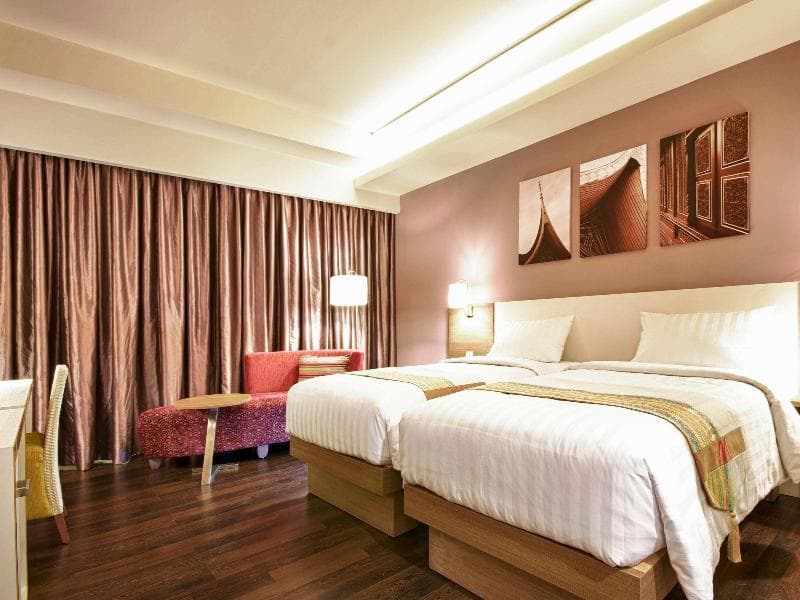 Mercure Padang 3