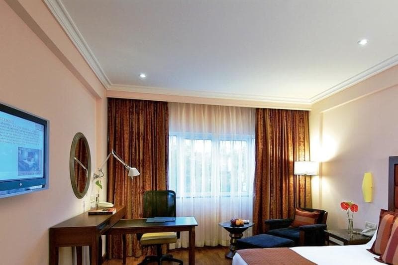 Vivanta Bengaluru Residency Road 3