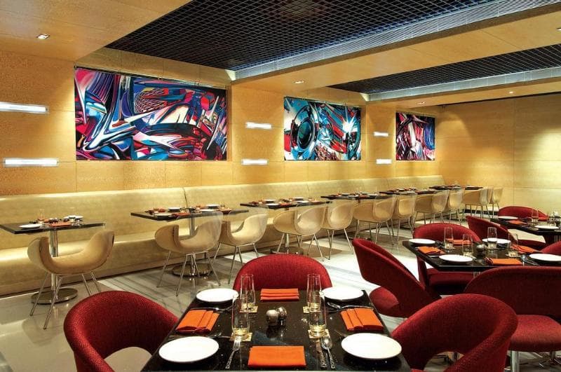 Vivanta Hyderabad Begumpet 4