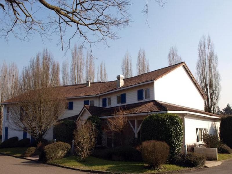 Hôtel balladins Trappes main