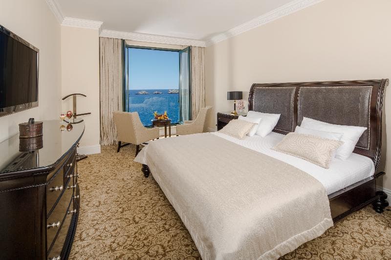 Royal Princess Hotel 4
