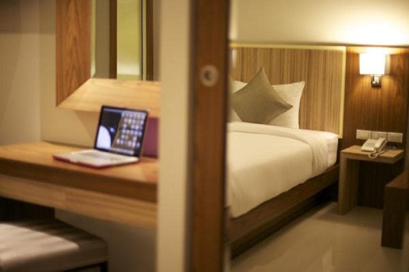 April Suites 4
