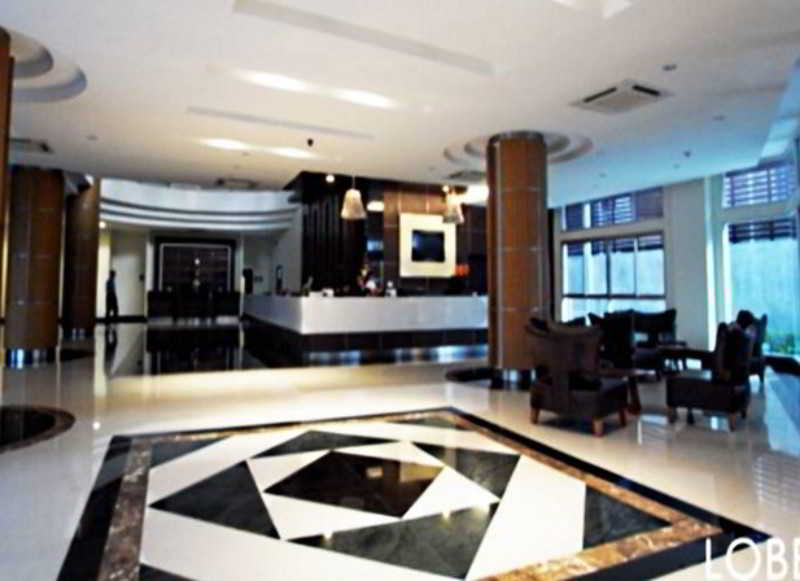 August Suites 4