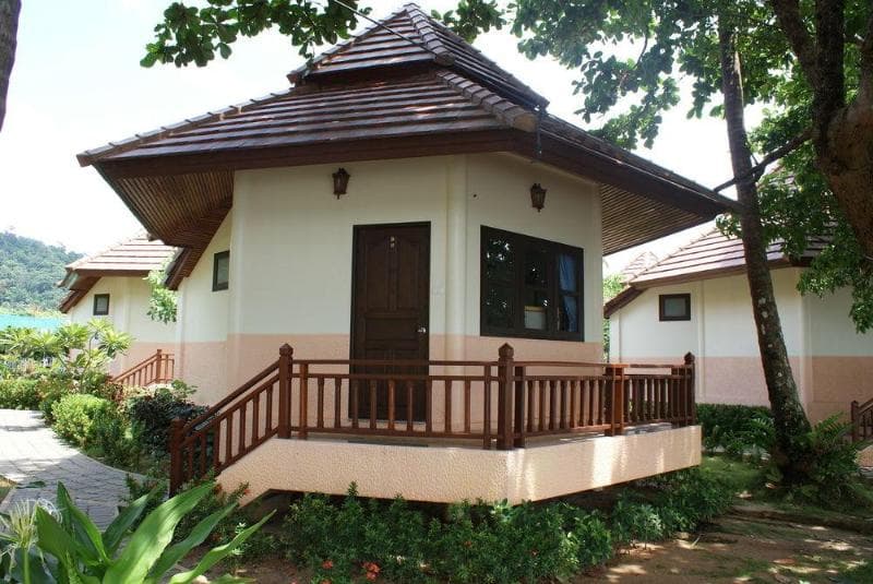 Coral Resort 3
