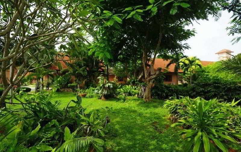 Alongkot Beach Resort Khanom 3
