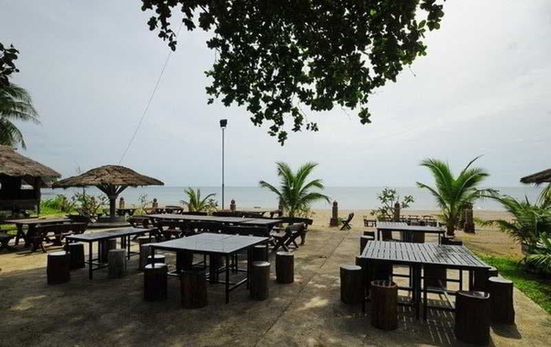 Alongkot Beach Resort Khanom 5