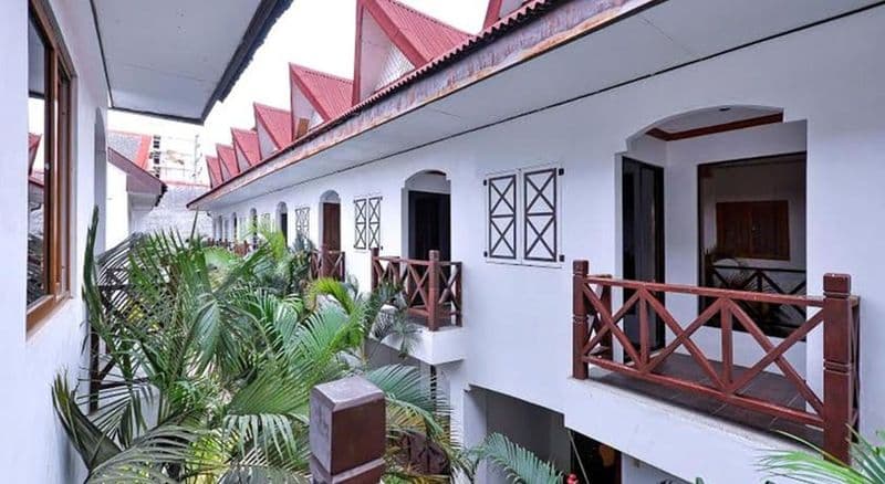 Nirvana Beach Resort photo 1