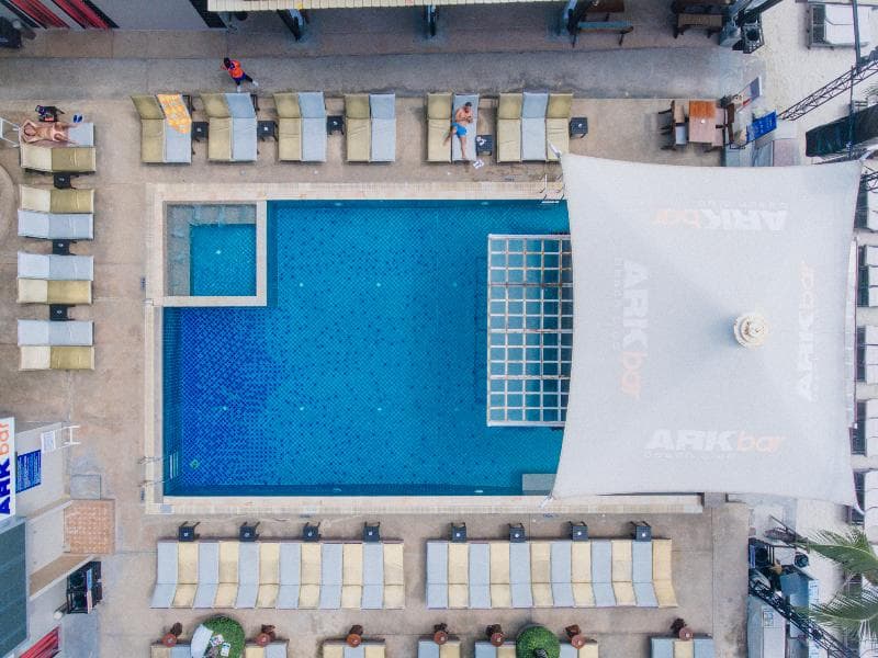 Ark Bar Beach Resort main