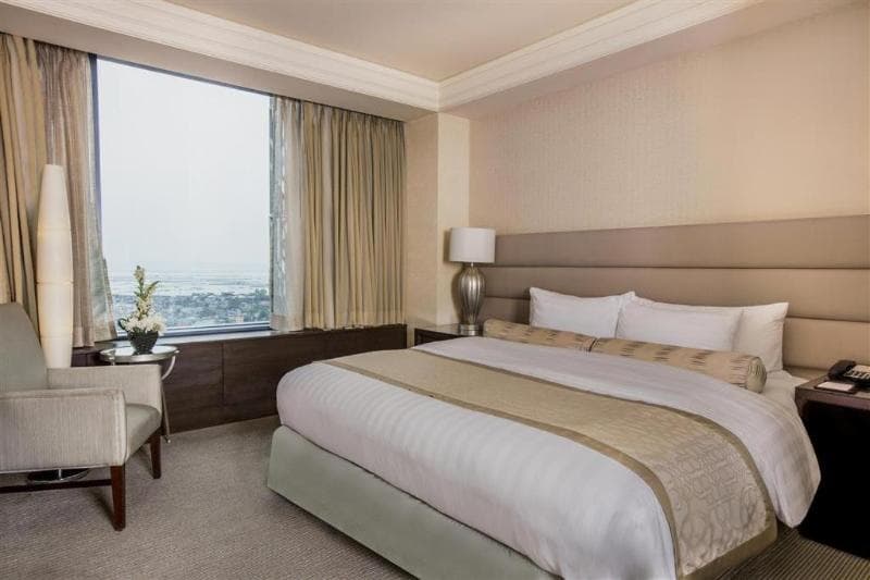 Crimson Hotel Filinvest City Manila 3