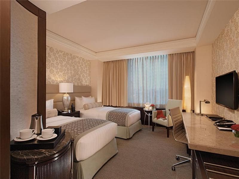 Crimson Hotel Filinvest City Manila photo 1