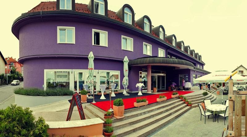 Phoenix Hotel photo 1