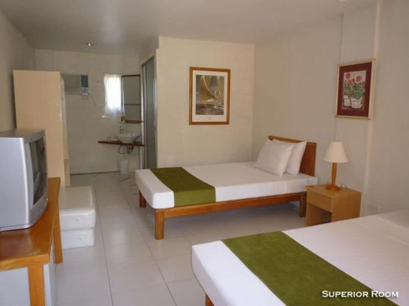 MR Holidays Hotel 5