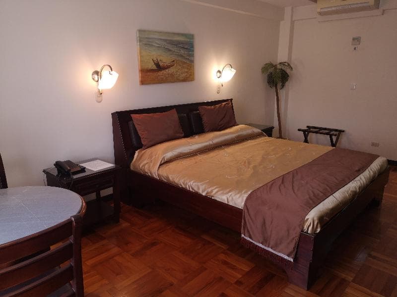 Hotel Plaza Real Suites & Apartments 2