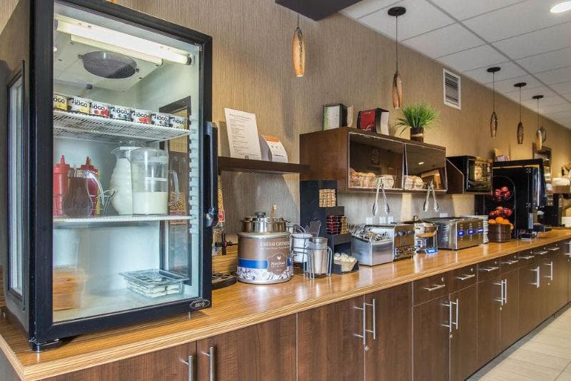 MainStay Suites Winnipeg 3