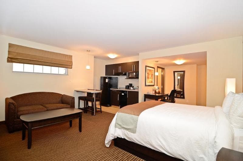 MainStay Suites Winnipeg 5