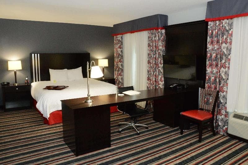 Hampton Inn & Suites Albany At Albany Mall 4