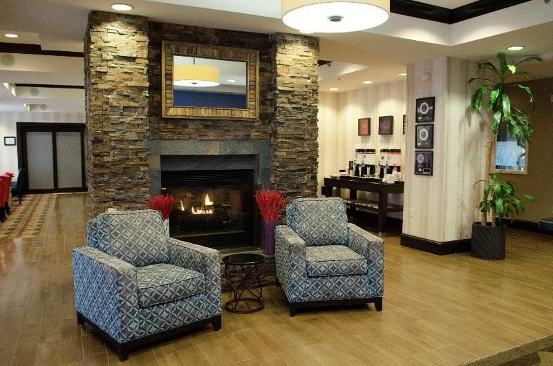 Hampton Inn Thomson 5