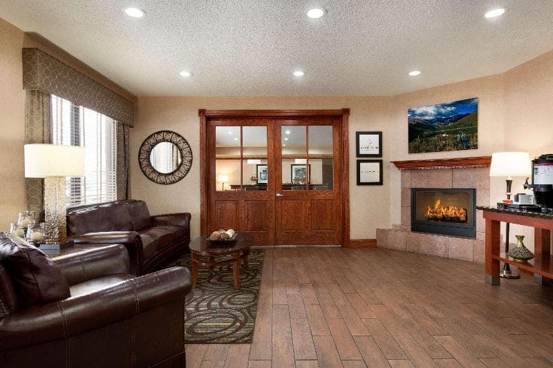 Hampton Inn Longmont 3