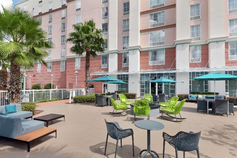 Hampton Inn & Suites Orlando Airport @ Gateway Village 4