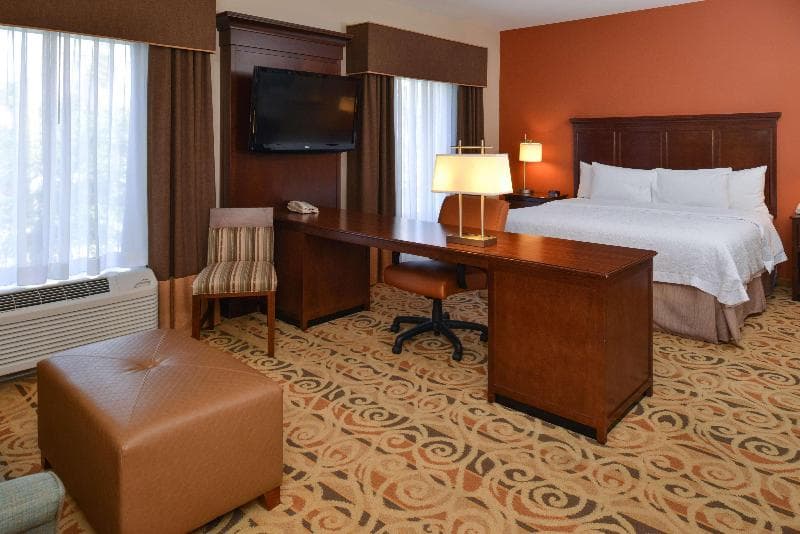 Hampton Inn & Suites Ocala 4