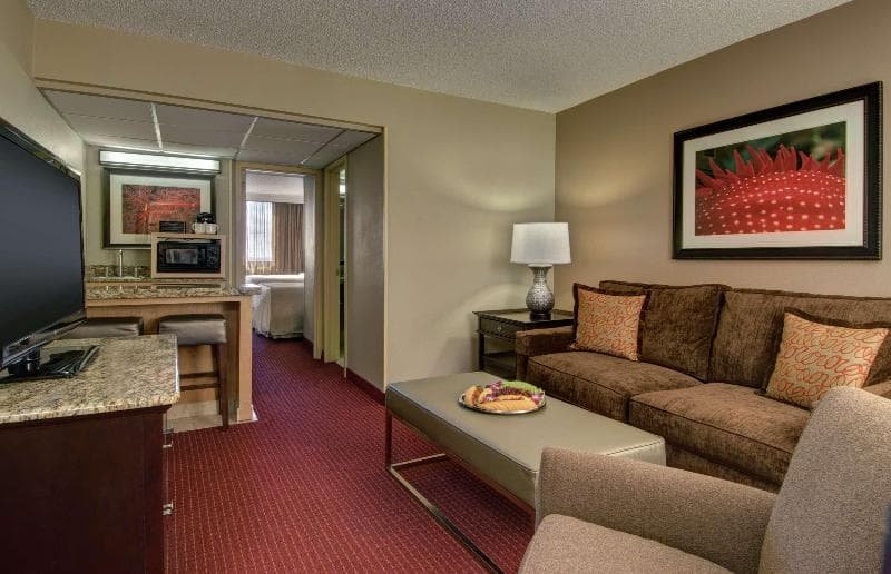 Embassy Suites by Hilton West Palm Beach Central 5
