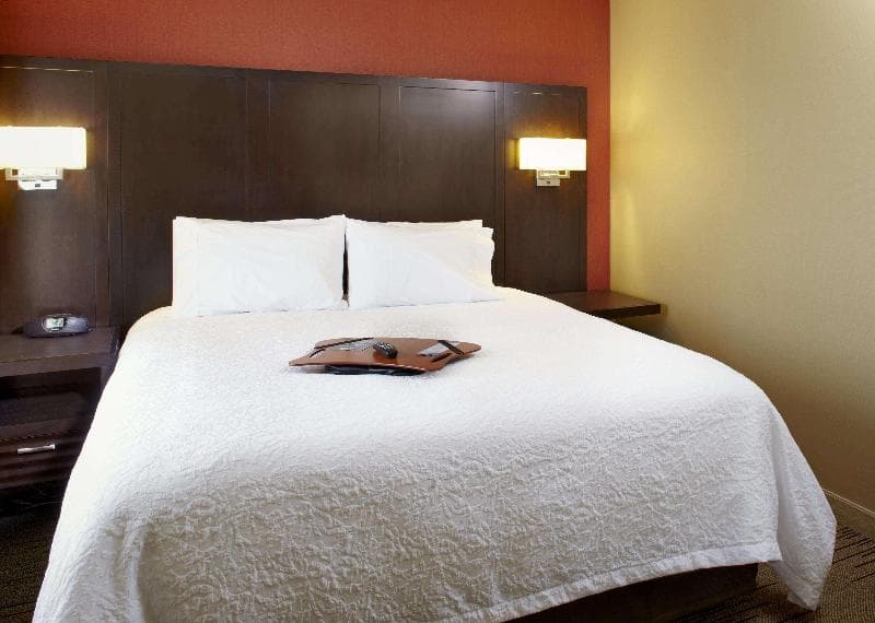 Hampton Inn Phoenix-Biltmore photo 1