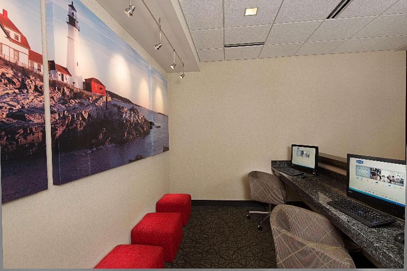 Hampton Inn Portland Downtown - Waterfront photo 1