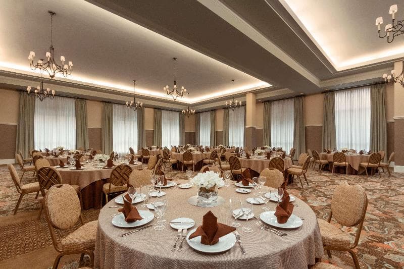Embassy Suites by Hilton Savannah Historic District photo 1