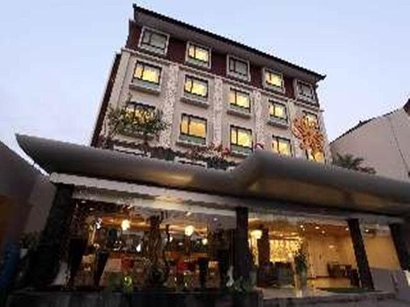 Sun Royal Hotel Bali main