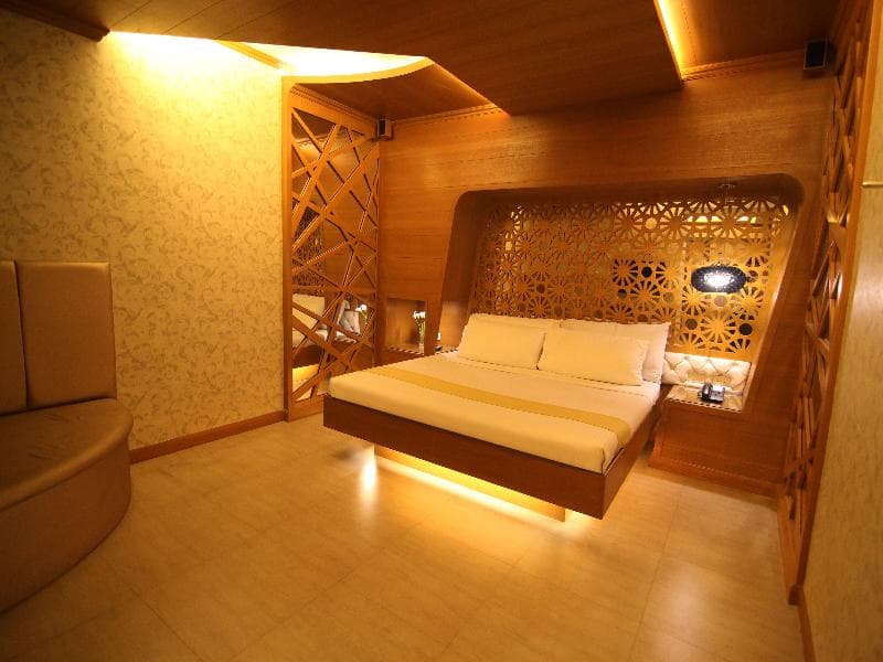 Victoria Court Cuneta Motorist Lodge (Adults only) 5