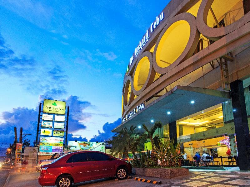 The Orchard Cebu Hotel & Suites photo 1