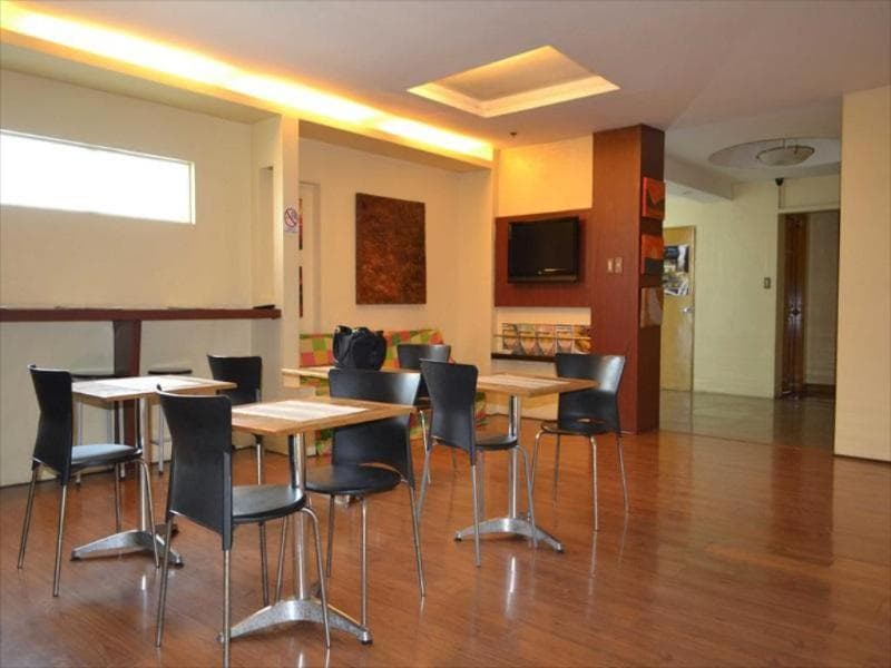 Gran Prix Econotel Cubao 5