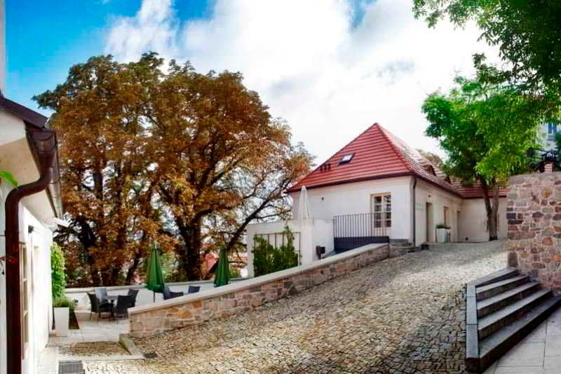 Bellevue Hotel Karlov 3