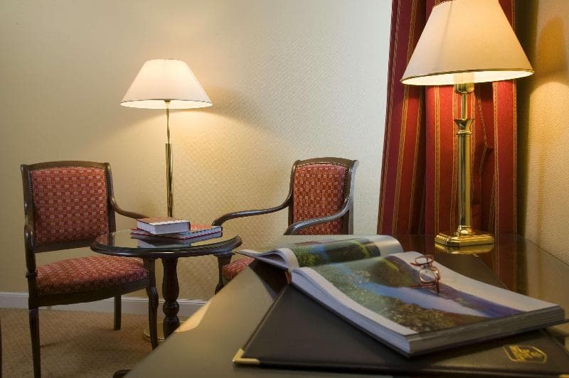 Best Western Grand Hotel De Bordeaux 5