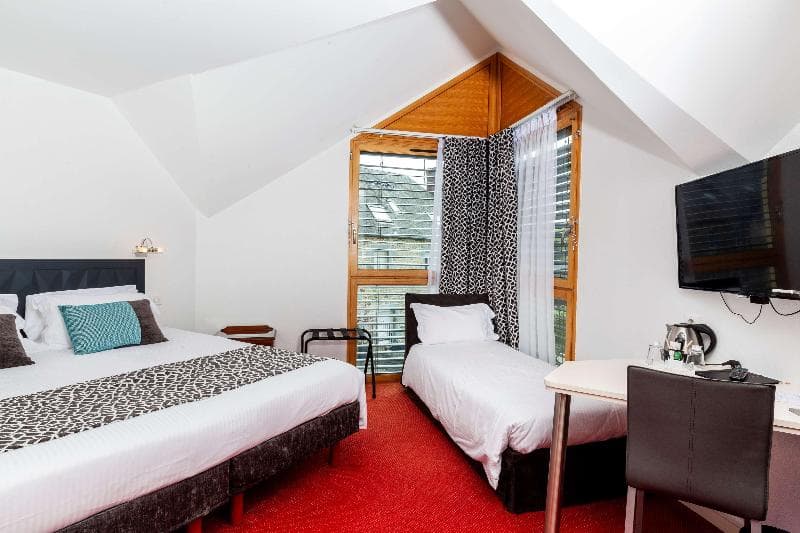Best Western Le Moulin De Ducey 3