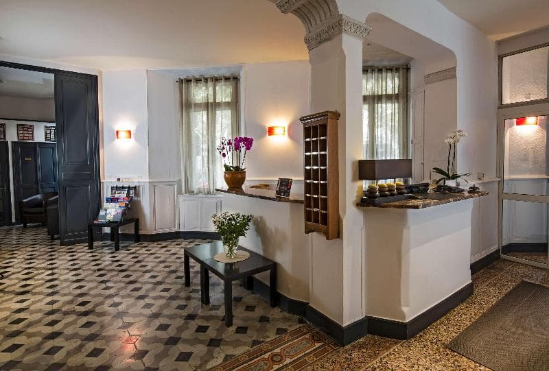 Best Western Le Comtadin 4