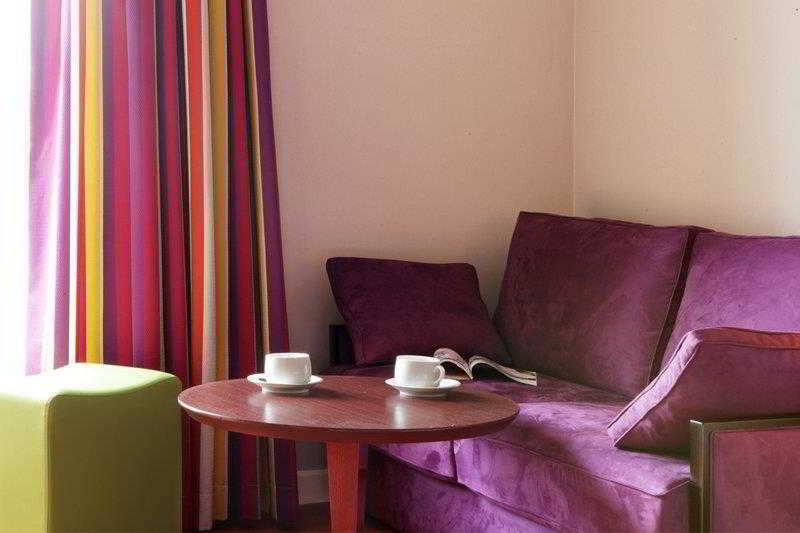 Ibis Styles Clermont Ferrand Gare 4