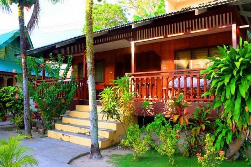 Seashore Beach Resort Bar And Restaurant 4