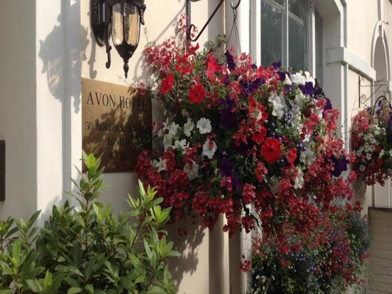 Avon Hotel 3