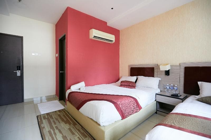 Hotel Club Dolphin 5