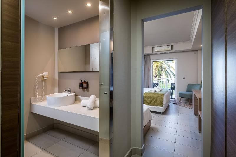 E-GEO Easy Living Resort 5