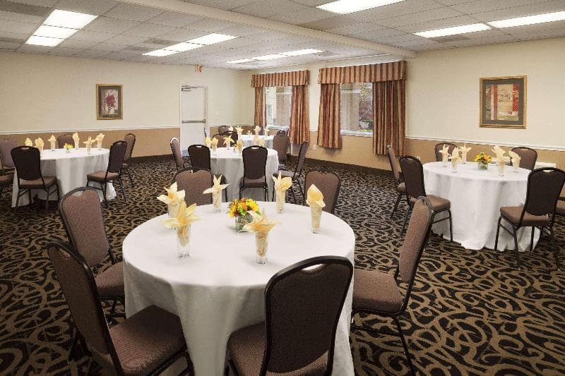 Days Inn by Wyndham Alexandria 2