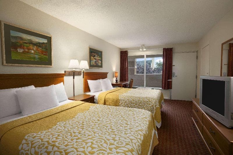 Days Inn by Wyndham Alexandria main